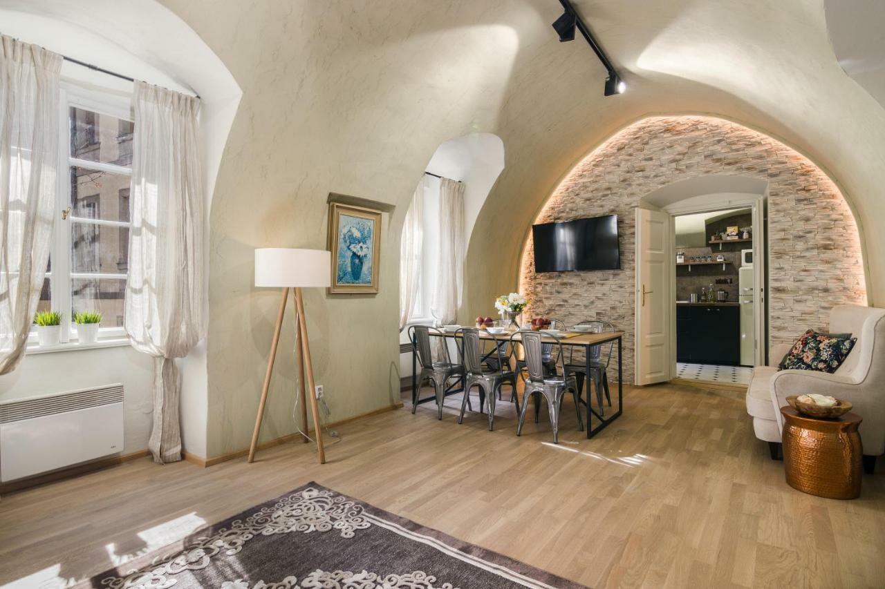 Old Town Square Apartments By Michal&Friends Prague Extérieur photo