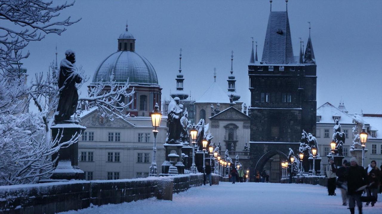 Old Town Square Apartments By Michal&Friends Prague Extérieur photo